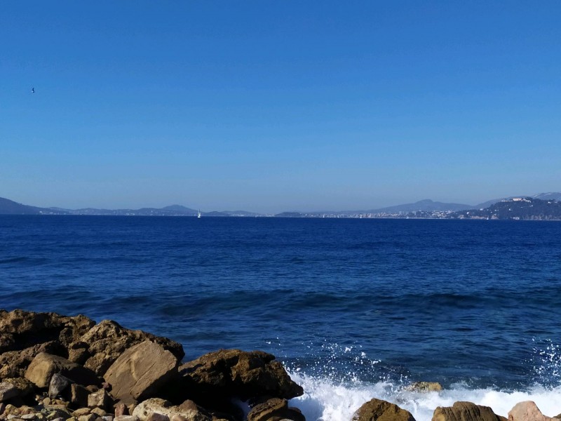 Demande  d un TAXI dans la ville de la    garde  pour se rendre a Giens Hyères tarif en vigueur